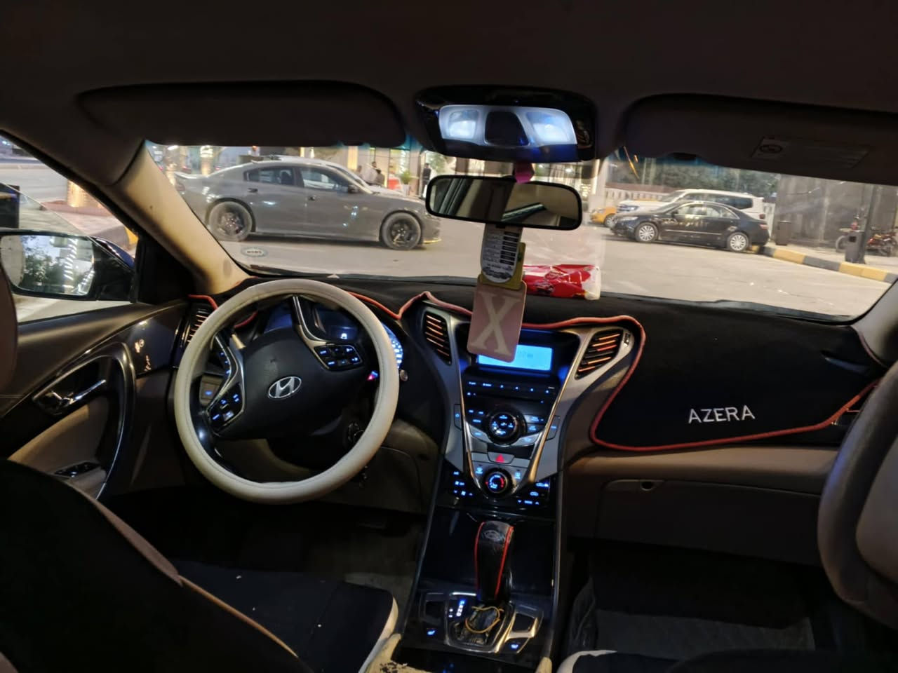 ازيرا 13 خليجي مكينه 3000 
رقم سليمانيه مكان السياره ديالى الخالص 
***********
