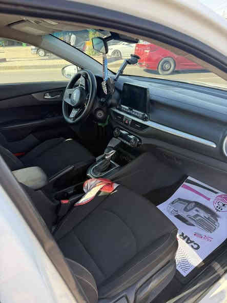 السلام عليكم كيا فورتي 2019

السياره كامله مبيهه نقص حتدثهه جاملغ وبنيدمحور ايتي

 صور الحادث والسونار بلمنشور ماشيه 81 الف 

عارضهه 135 وبيهه مجال ***********
