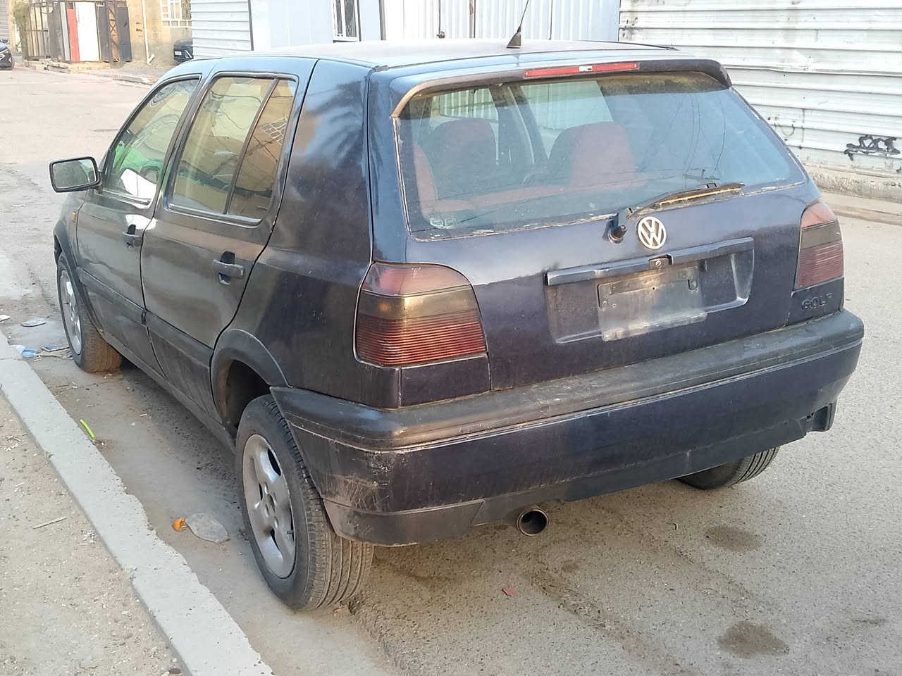 كولف موديل 1994 مصبوغة عام  محرك قبغ اسود كابريتر اوتماتيك تخم تايرات حداديه ودبلات جديده رقم وهزه جديد بغداد  دولي بأسمي السعر 32$ يبيها مجال العنوان بغداد الكرادة أو الزعفرانية للتصال بالرقم ***********
