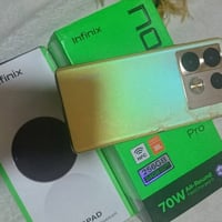 نوت 40 برو • شغال • اغراضه كامل