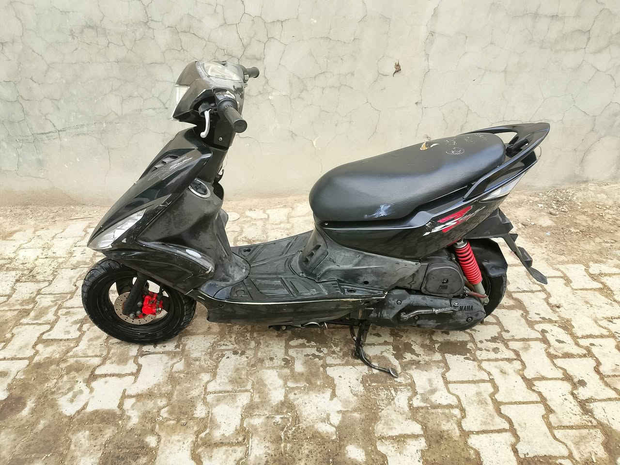 سلام عليكم دراجه ماكس 120مضلع دراجه جديده مناقصهه كلشي كلهه شغالله ما مفتوحه كهربائيات كلهه شغاله سلف هندر كله شغال كفر بلادي دراجه مال رمبه السعر 600 مكاني بغداد الحريه الشراي يتصل ***********
