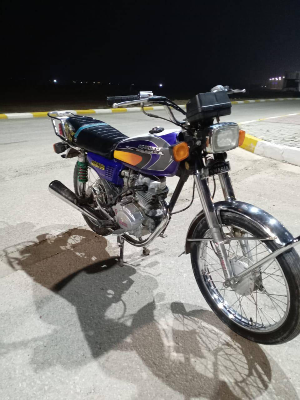 السلام عليكم
دراجه بارت هونده موديل 2016 كامل مانقصه شي على وضع الشركه كهربائيات كله شغاله محرك صافي مابي لادخان ولاتبخيرر
وصل 300ومبعت عندك زود حياك الله 
العنوان القائم العبيدي
للاستفسار ***********
