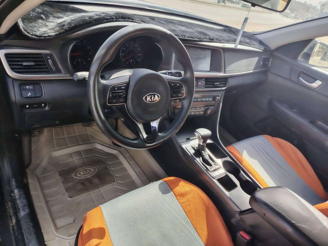 السلام عليكم 
بيع سريع
كيا اوبتيما 2018 وارد أمريكي
حادث أمريكا جاملغ خلفي مرفق بالمنشور 
وبيه ٣ قطع صبغ بدون دواخل
محرك 2400 
رقم بابل تحويل مباشر
السياره جهاز من كلشي
السعر 111 وبيه مجال 
العنوان بابل
 للاستفسار ***********
