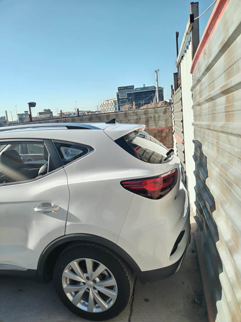 السياره موديل 20
فول مراصفات 
بدون صبغ
فقط تعديل بارد مأشر بالصور 
السياره ماشيه كلش قليل
السعر 109
ومجال بسيط
مكان السياره دهوك
للاستفسار 
*********** أربيل, العراق
