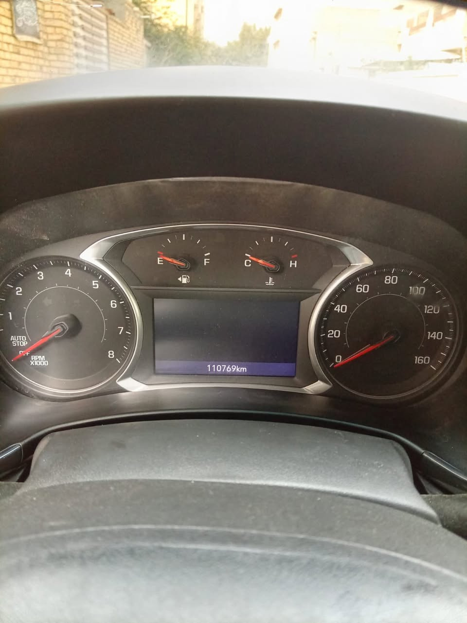 السلام عليكم ايكونكس موديل ٢٠٢٢ حادثها كما موضح بالصور والسونار رقم بغداد بجم كبس RS  ٥ كاميرات كشنات تدفئه كشن كهرباء فور ويل جنطه كهرباء تشغيل عن بعد رادار امامي جانبي حساس امامي خلفي ماشيه ١١٠ الف كيلو رقم بغداد تحويل بالاسم بنفس اليوم السياره بالكوت مركز المدينه السعر المطلوب ١٥٧$ ***********
