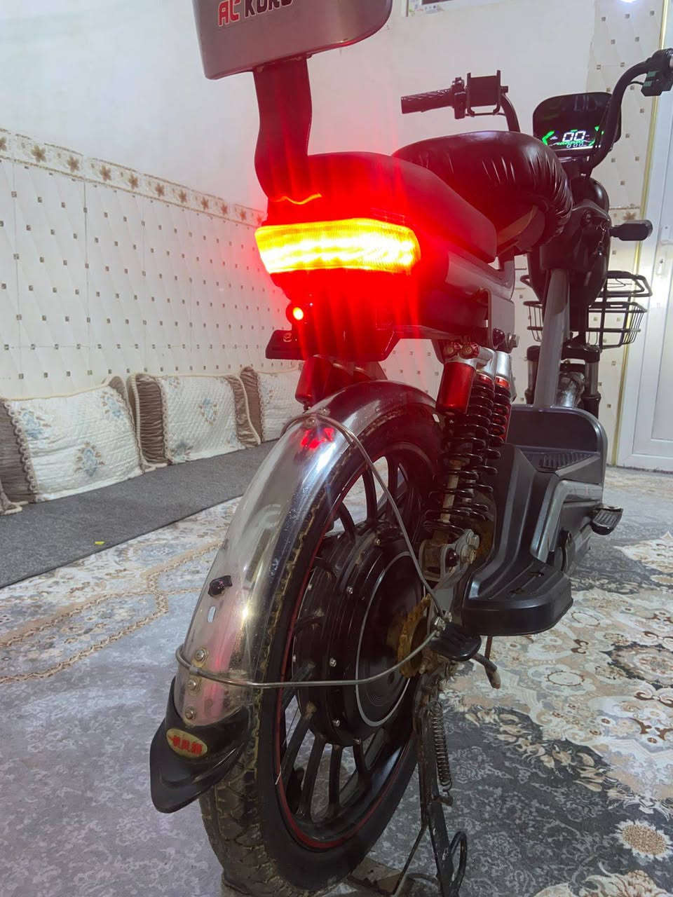 ماطور شحن حجم 20 نوعية RL اخو الجديد 5 بطاريات جديد بشرط السرعه 99 أخير موديل حساسات سريقه مكان أربيل سعر 300 الف ومجال.
*********** وتس اب 

***********
