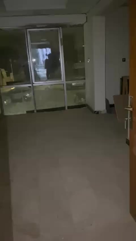 العرصات قرب شركة BM
شقق غرفتين نوم وصالة ومطبخ وخدمات 
الشقق كلها زيرو 
تصلح مكتب وسكن شباب وشركات 
تبدأ اسعار الاجارات من 700 دولار الى 2000 دولار 
طابق ارضي وطابق اول وطابق ثاني 
للتواصل والاستفسار 
‏‪***********‬‏
