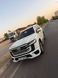 لاندكروزر • ٢٠١٠ • رقم وسنة جديدة