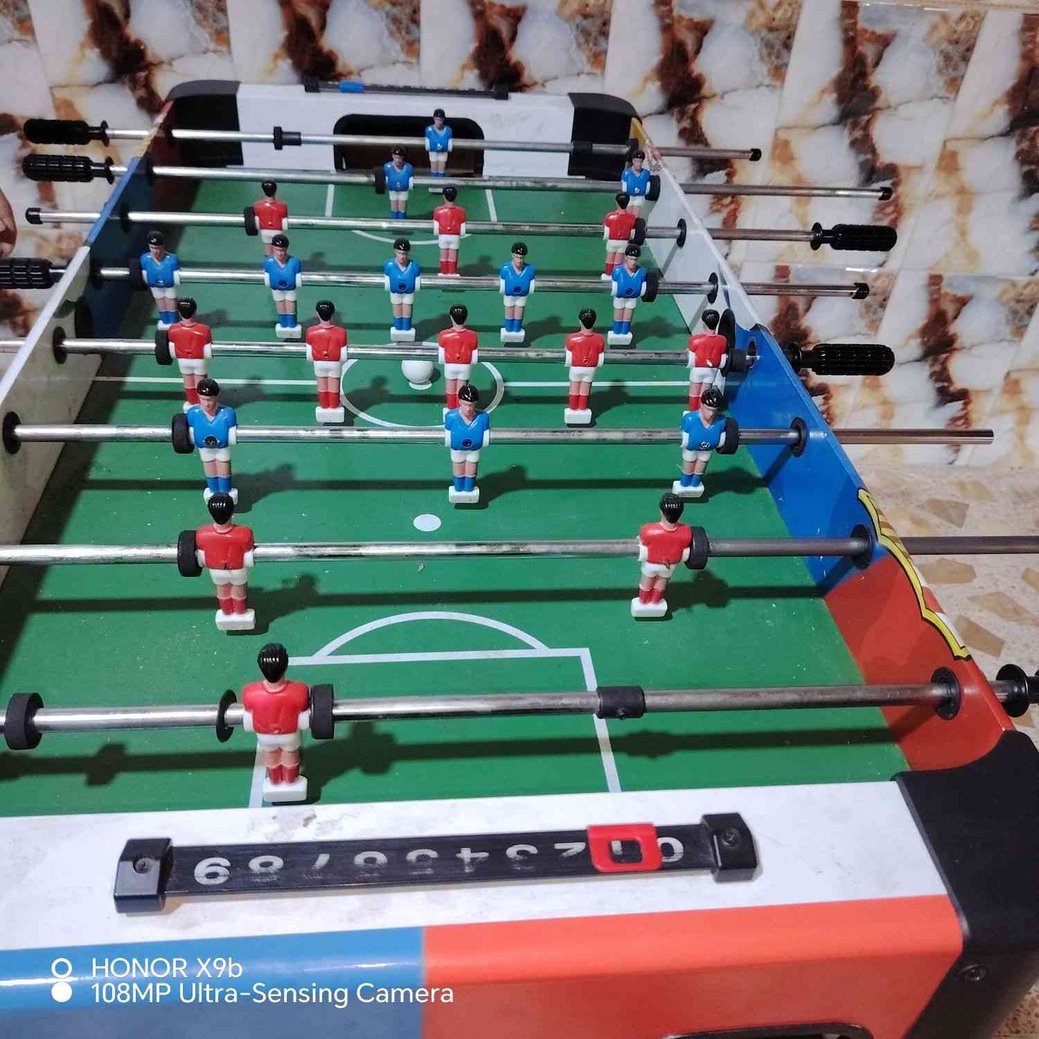 السلام عليكم فيشة العاب حجم متوسط مع بايسكل جبلي حجم ٢٦  وماطور ثلجة شغال الأصلي حجم ١٨ ابو انگر للبيع استفسار على الرقم ***********
