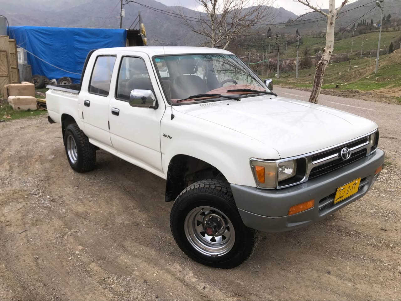 تۆیۆتا هایلۆکس ١٩٩٦
ئاڕم پلاستیک سلێمانی-مەکینە 4y شەش گێڕە - گێڕ و مەکینە و ئەکسل و دەبڵ ئەکسل هەمووی بە شەرت بێ دەعم و وەرگەڕان- کامل بۆیاخە بۆ جوانی کراوە قەترە ڕزیوی پێوە نیە - تەبرید و گەرمی بەشەرت کارەبای هەموی بەشەرت ناو گێچەکانی کامل ئیش ئەکات ٥ تایەی تازە 
نرخی ٦٨ وەرەقەو مەعامەلە
 ژ.م *********** 
شوێن . شارباژێڕ شربازهير, السليمانية
