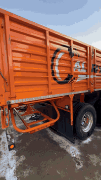 ٥ محاور • طول ١٣٫٨٠م • ارتفاع ١١٠سم