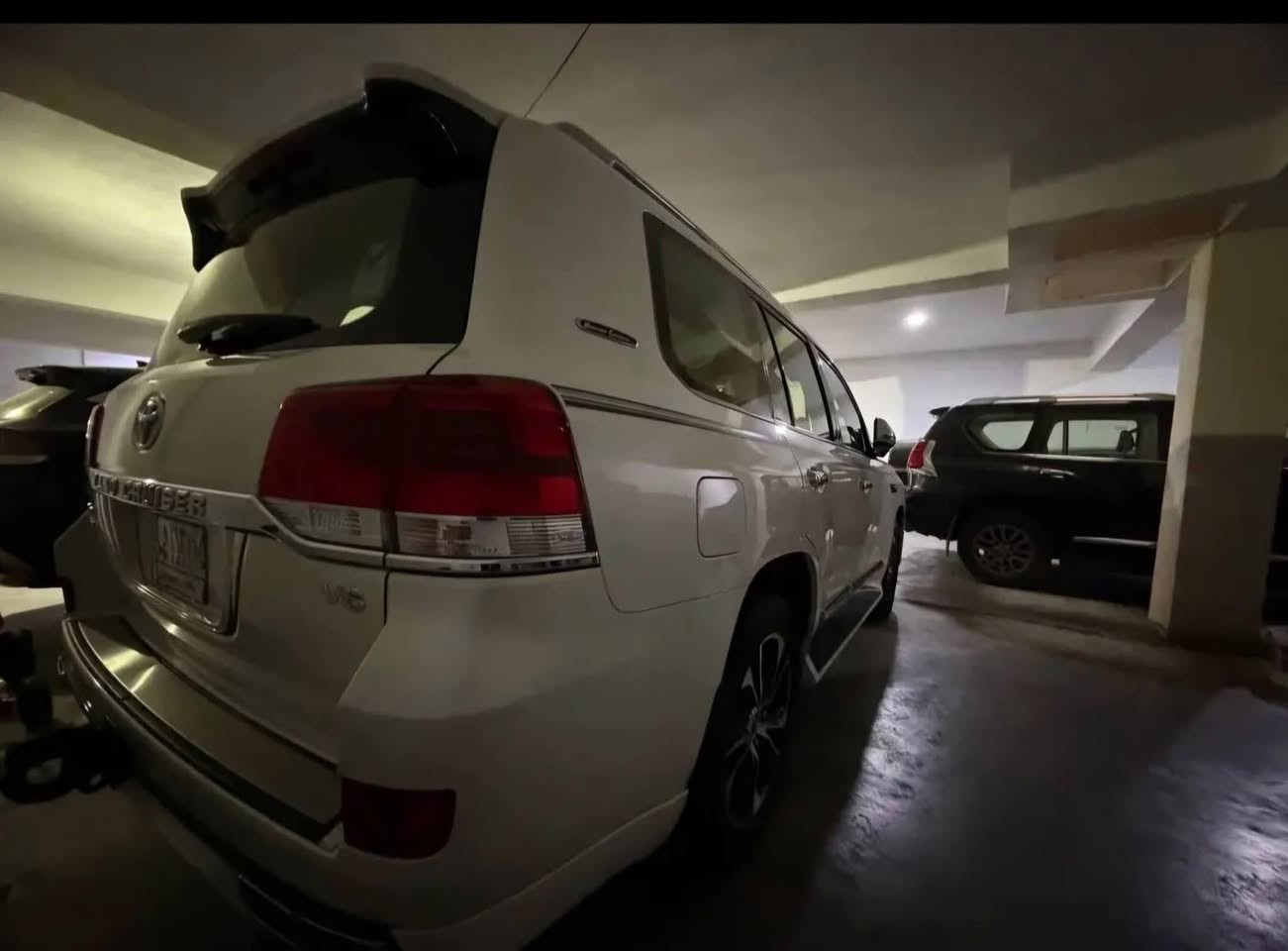 لاندكروزر ساس ماشيه 40  ألف مكفول 2021  بغداد   ***********
