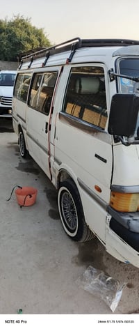 مازدا ١٩٩٤ • محرك كيا ٢٧٠٠ • ١٤ راكب