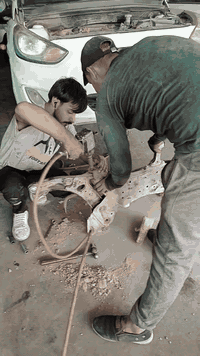 حدادة صدر للسيارات الكوريه ومواد صدر البياع الحي الصناعي الشارع الثالث ميزانية بغداد الرعد وتوت ***********
