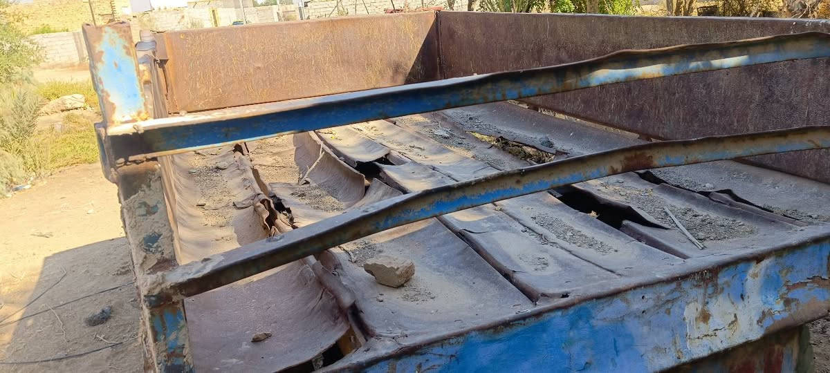 عربانة سكندريه للبيع  مكان ميسان قرية الهليجية على طريق كحلاء رقم الاتصال ***********
