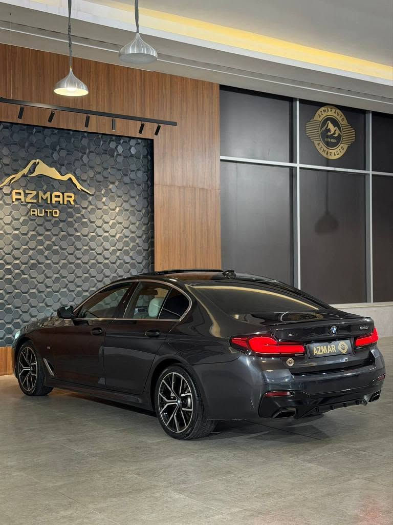 BMW 530i M Package  X Drive
ارخص سعر بكل العراق : 298$ ورقة قفل قفل💣💣
موديل 2021
ماشية ٦٠ الف

السيارة M Package و X Drive🔥
مواصفات السيارة فول الفول
بنوراما و داخل كريمي و كشنات تدفئة و كهربائي و ميموري و داتاشو و كامرات و حساسات و رادارات و انضمات قيادة بيها و تحديد سرعة و قيادة ذاتية و تحكم كامل ستيرن و اوتو هولد و انارات داخلية متعدد الالوان و سماعات Harman/ kardon و بعد هواية مواصفات متنذكر

السيارة بيها جاملغ امامي جهة السايق صبغ بدون دواخل بشرط
كير و محرك و كهربائيات كلها بشرط السيارة جاهز و ما يحتاج دينار مصرف
تحويل او وكالة ثاني يوم

سعر : ٢٩٨$ ورقة قفل قفل💣
للاستفسار : ***********
العنوان: السليمانية المعارض الجديدة شركة ازمر اوتو معرض رقم ٣٤ السليمانية, العراق
