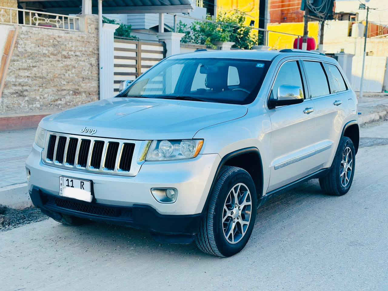 السلام عليكم جيب كراند شيروكي  2012 رقم بغداد  تحويل مباشر وارد امريكي دخول كلين تايتل مكفوله كفاله عامه   محرك 6 سلندر 3600 شاشه تاب  كامره خلفيه.  ذاكره خزن موسقى   مثبت سرعه   كشنات جلد   تبريد قطعتين تبربد   ومحرك كير مكفول سياره نضيفه وجاهزه مابيه اي نقص  مكاني بابل الحمزه الغربي سعر 165 بيع فقط
للأستفسار *********** ومن الله التوفيق
