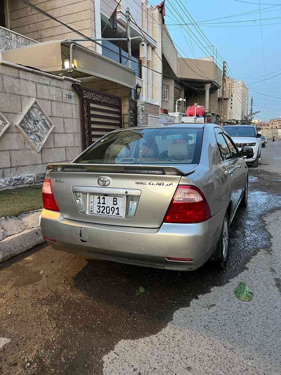 السلام عليكم
كورلا بيكاجو 2006 رقم بغداد
محرك 1800
مصبوغه عام وبيها بارد بل جاملغ الخلفي
بيها شاشه وكامره خلفيه سياره نضيفه
رايدها ب72وبيها مجال بسيط مكان السياره بغداد حي اور 
***********
