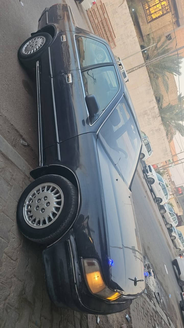 السلام عليكم كرسته للبيع موديل 90
مكفولة كفاله عامه من كص ونقل 

مكينه كير اكسن كهربائية حداديه تخم تايرات رقم قادسيه انكليزي السعر 40 وبيها مجال مكان ديوانيه عفك الرقم, ***********
