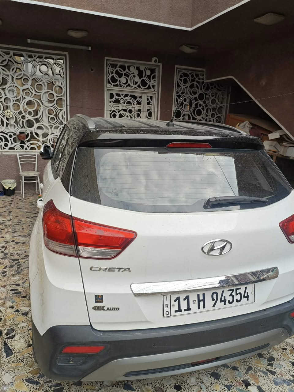 سلام عليكم
هونداي كريتا للبيع موديل 2020
تو كلر. بانوراما 
محرك 1600 دوش 
مكفوله من الصبغ والضربه فقط باردات ثنين بلهلال مال جاملغ صغار 
ماشيه 67  كيلو 
سياره جديده عليها ادامه تخم تايرات جديد بلكات جديده باتري جديد 
سياره نظيفه شخط مابيها متصرف عليها ولا ربع 
رقم جديد الدولي بغداد سنويه جديده وهزه جديده باسمي السياره 
السعر 140 وبيها مجال للطيبين 
مكاني بغداد شارع فلسطين 
***********
