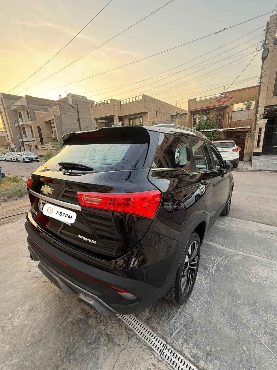 السلام وعليكم 
للبيع شوفرليت
 كابتيفا فئة premier اعلى مواصفات
خليجي وكالة المنصور ٢٠٢٣
ماشية٣٥٠٠٠
رقم اربيل الجديد 
بأسمي تحويل ثاني يوم

المواصفات:-
بصمة تشغيل 
بصمة ابواب وصندوق
شاشة
كامرة 
حساسات امامي خلفي
رادار امامي 
مري شفط 
فتحة سقف 
لايتات اوتو متحرك
لدات امامية
هندبريك اوتو
اوتو ستوب
حساس تايرات 
مري شفط 
كشنات امامي كهرباء 
تحكم استيرن
يذات ابواب نيكل
كروز سرعة 
كير عادي اوتوماتيك
كشنات ٧ راكب 
مراية اوتودم
منافذ USB
ويل كب كروم حجم١٨
سبير منازل 
كشنات مخمل 

السيارة مكفولة من الصبغ والبارد
السيارة جاهزة بدون نقص تبريد
كهربائيات حدادية  كير مكفولات
اي استفسار تعال خاص او اتصل 
***********
عنوان السيارة بغداد حي الخظراء
