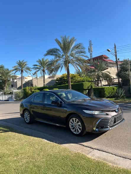 كامري 2023 
رقم بغداد 
هايبرد 
وارد يابان 
بيه صبغ جاملغ وبنيد 
ماشيه ٣١ 
نص فول 
بصمه 
رادار
محرك 2500 هايبرد 
السعر.  $170
مكان السياره بغداد حي الجآمعه 
☎️ ***********
