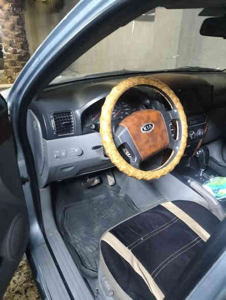 اللهم صل على محمد واله الاطهار..
السلام عليكم...
سورنتو ٢٠٠٧ وارد امريكي ضربتها الجاملق الخلفي فوق قبق البانزين واصلهةللتكمه ومعمرينهاوبيها قطع صبغ بس انه ابيع عام سنويه ل٢٩ وادخله هزة ..گير ومكينه بحاله جيدة وتبريد فول بطاريه جديدة والحدادة جديدة وشاشه وكامرة مكينه فيفيتي فيشتين المرغوب السعر ٧٥ بيع اومراوس بأقل منها..
العنوان ..بصرة قضاء الهارثه رقم المبايل ***********
