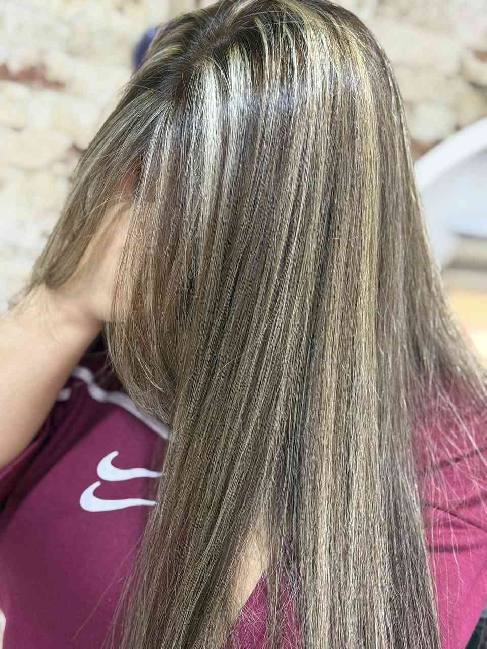 ️
🔥 رجعنالكم بأقوى عروض الصيف 🔥
من صالون الماكيرة زوزة ❤️‍🔥

💄 الصيف وصل… ووقت التغيير الحقيقي بدأ
👑 إطلالة تخليج حديث الكل وأنوثة ما تنسى

💥 عرض الصيف المميز 💥
👭 كل زبونتين… الثالثة مجاناً

━━━━━━━━━━━━━━

🎀 توحيد لون الشعر
• قصير — 10,000 د.ع
• وسط — 15,000 د.ع
• طويل — 20,000 د.ع
⚠️ الطويل جداً غير شامل العرض

🎨 أصباغ الشعر
• قصير — 10,000 د.ع
• وسط — 15,000 د.ع
• طويل — 20,000 د.ع
⚠️ الطويل جداً غير شامل العرض

👩‍🦰✨ صبغ + خصل
• قصير — 25,000 د.ع
• وسط — 35,000 د.ع
• طويل — 50,000 د.ع
⚠️ السلفون غير شامل العرض

👑💖 تسريحات + معالج بروتين
• قصير — 25,000 د.ع
• وسط — 40,000 د.ع
• طويل — 75,000 د.ع
⚠️ الطويل جداً غير شامل العرض

━━━━━━━━━━━━━━

🎁 ويا زوزة… الجمال يبدأ من أول لمسة ✨

💕 دلّلي نفسچ وعيشي إحساس التغيير بإطلالة جديدة ومميزة

⏳ العرض لفترة محدودة والحجز مسبقاً

━━━━━━━━━━━━━━

📍 العنوان:
بغداد الجديدة
قرب أفران الدرويش — مجاور تجهيزات أبو توني
للحجز والاستفسار: ***********
