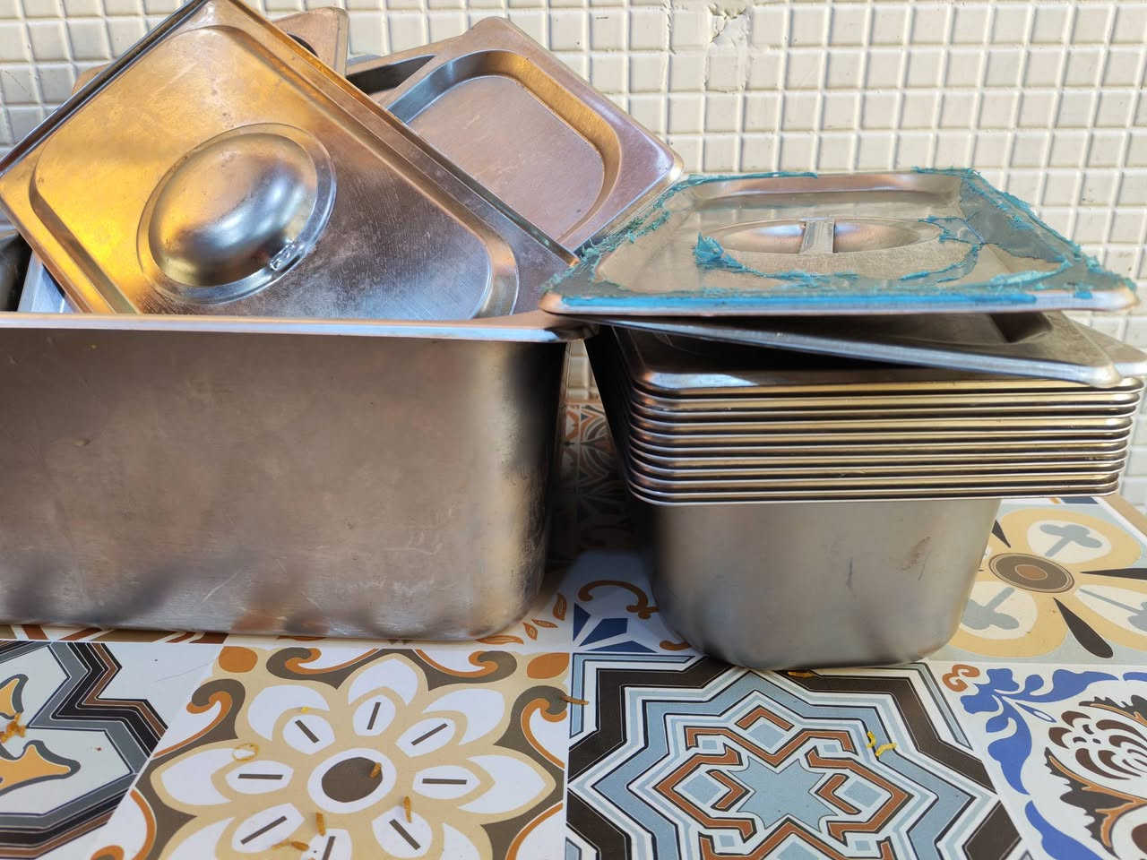 بلانكو سل ستيل للبيع جدد استخدام قليل كلش الصغير وياهن قباقتهن العدد الصغير 10 والوسط واحد ***********
