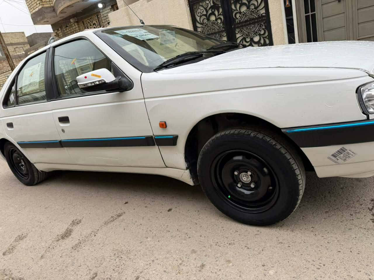 عليكم بيجو لميس مديل ١٣مسجله ١٢داخل بيجي كير او محرك مكفولات كهربايات كل شغاله داخل مدوشم جديد رقم بغداد سنويه٢٣ مكان السيارة بغداد العبيدي  السياره لا ضربه قويه ولا تبديل بس جاملق خلفي هاي صورها صدر امامي خلفي جديد مال اليوم كدامك شرط التحويل الي شراي يتصل علا الرقم ***********صاحب السياره اني مكلف بل نشر
