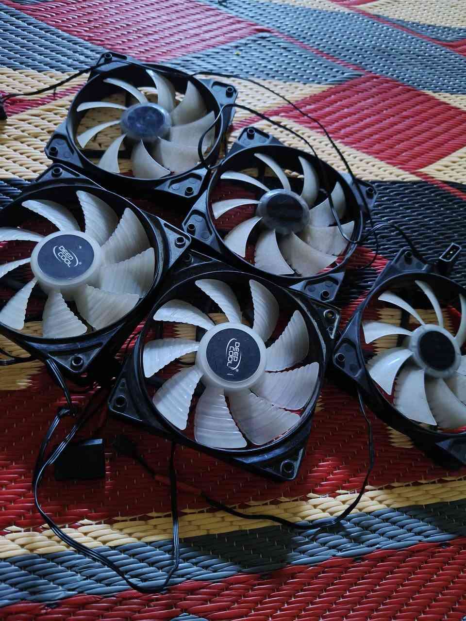 مراوح حاسبه كيت عدد 5 شغالات rgb ,سعر 30الف لايوجد توصيل


**إذا كنت صاحب هذا الإعلان وتريد حذفه لأي سبب، رجاءا أرسل رسالة إلى الدعم الفني**