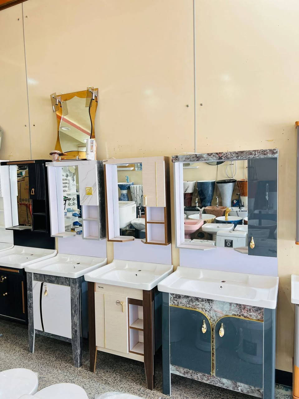 بمناسبة عيد الفطر المبارك 
يعلن عن وصول بضاعة جديده عصريه تناسب ذوقكم الكريم 
معرض ومخزن الرافدين للمواد الصحية والانشائيه ديوانية قرب نادي الرافدين الرياضي ونقابة ونقابة اسعارنا تنافسية


**إذا كنت صاحب هذا الإعلان وتريد حذفه لأي سبب، رجاءا أرسل رسالة إلى الدعم الفني**