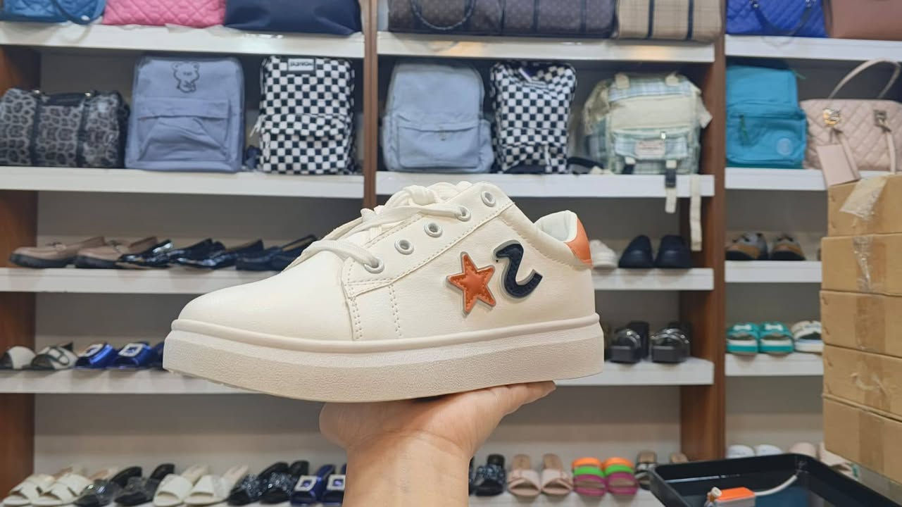 الغزالية سوك النفله
كل هذا الجمال تلكو يمنه وبس (5,000)
رابط الانستا
https://www.instagram.com/ail_1990_55?igsh=MWxzeGJvbHlsb29h
صفحة الفيس 
https://www.facebook.com/share/1E2skDfQg6/


**إذا كنت صاحب هذا الإعلان وتريد حذفه لأي سبب، رجاءا أرسل رسالة إلى الدعم الفني**