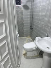 حي الفلاح الثانية • شقة طابق ثاني • ١٢٠م