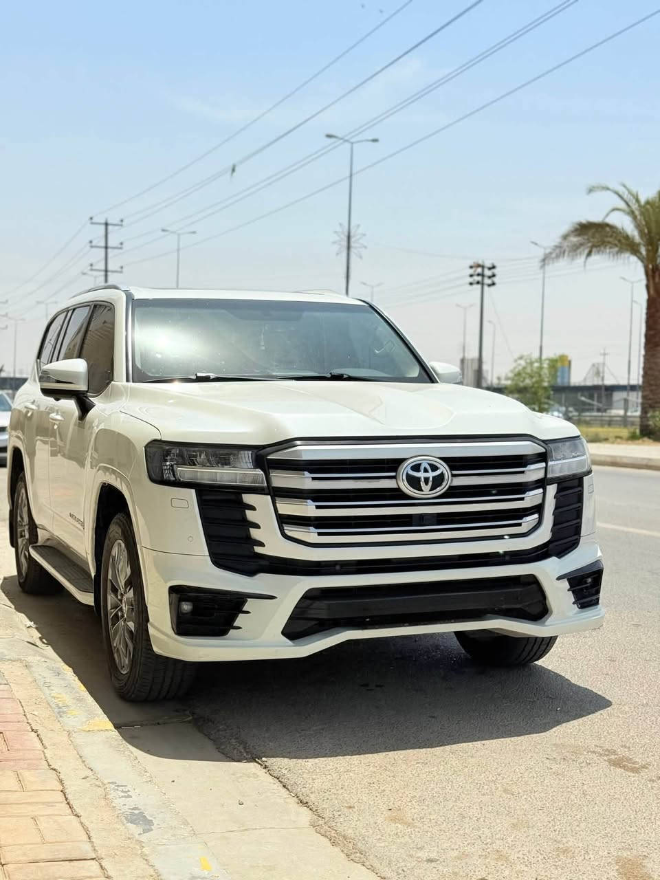 لانكروز 2024 ليمتد
السلام عليكم 
لاندكروز 2024 لمتد GXR LIMITED
تنفس طبيعي مكينة 4000 
مغلفة ppf + دوشمة داخل لاندكروز 
٤ كاميرات + شاشات خلفية 
فول مواصفات 1/1 رقمها حلو بغداد بأسمي
مكفولة ماخذها زيرو ع ايدي 
ماشية 28,000km كيلو متر جديده 
السعر 675$ وبيهه مجال بسيط للشراي 
مكان السيارة كربلاء المقدسة  
الرقم / اتصال + واتساب : ***********
