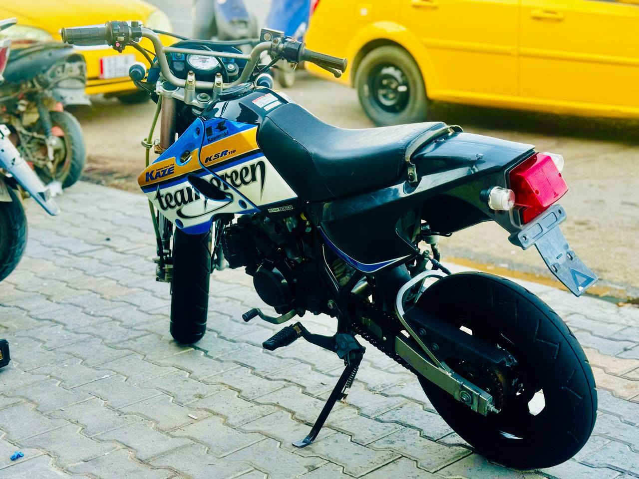 كاوسكي قفاز
محرك 110 كفاله 
جديده كلش النضافه 100/10
العنوان ميسان العماره مركز المدينة 
للإستفسار ع الرقم 
***********
