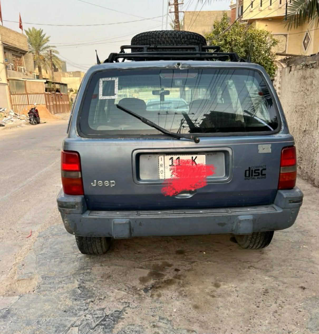 جيب شيروكي موديل 95 بغداد  مكانها بغداد الحسينية الظباط وامحوره فيفيتي 3000  عارضها اب40وبيها مجال للطيبين  والتبريد عاطل ورقمي ***********
