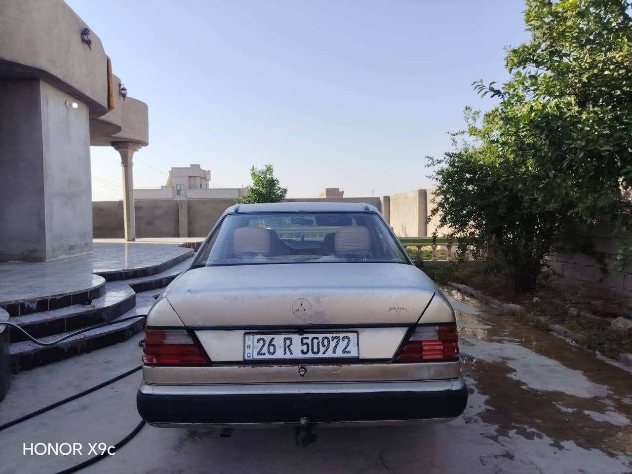 مارسدس دب رقم دولي صلاح الدين كير ومحرك بطه فيفيتي شرط التحويل صدر كير محرك تايرات شرط والباقي شوف تم تنزيل السعر من 32 الى 26قفل بيع مستعجل الشراي يتصل ***********
