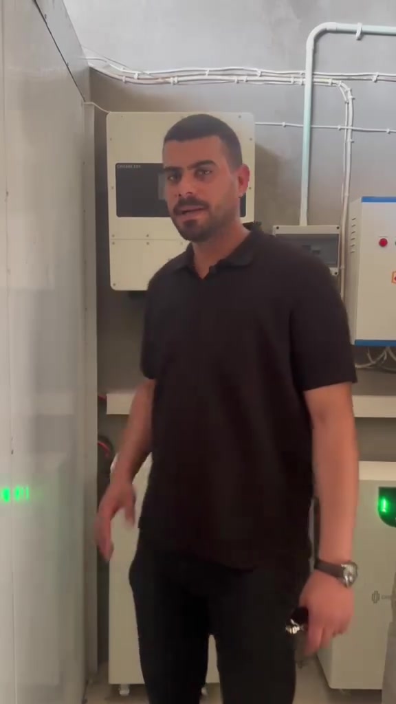 تنفيذ وتشغيل منظومة طاقة شمسية هايبرد ⚡☀️

حل ذكي لتقليل الاعتماد على الكهرباء الوطنية والمولدات، مع استقرار أعلى بالتشغيل وتوفير حقيقي على المدى الطويل.

المنظومة تعتمد على:
✅ انفرتر هايبرد 14 كيلو واط
✅ بطارية خزن للطاقة 32 كيلو واط
✅ ألواح شمسية عدد 20
✅ تنظيم وتشغيل احترافي حسب الحمل وساعات الاستخدام

في البعد التاسع للطاقة الشمسية نختار المنظومة حسب احتياجك الفعلي، وليس عشوائيًا… لأن كل أمبير له حسابه، وكل منظومة إلها بصمتها الهندسية.

📍 النجف الأشرف
📞 ***********
📞 ***********

#البعد_التاسع
#الطاقة_الشمسية
#منظومات_طاقة_شمسية
#انفرتر_هايبرد
#بطاريات_ليثيوم
#العراق
#النجف
#حلول_هندسية
