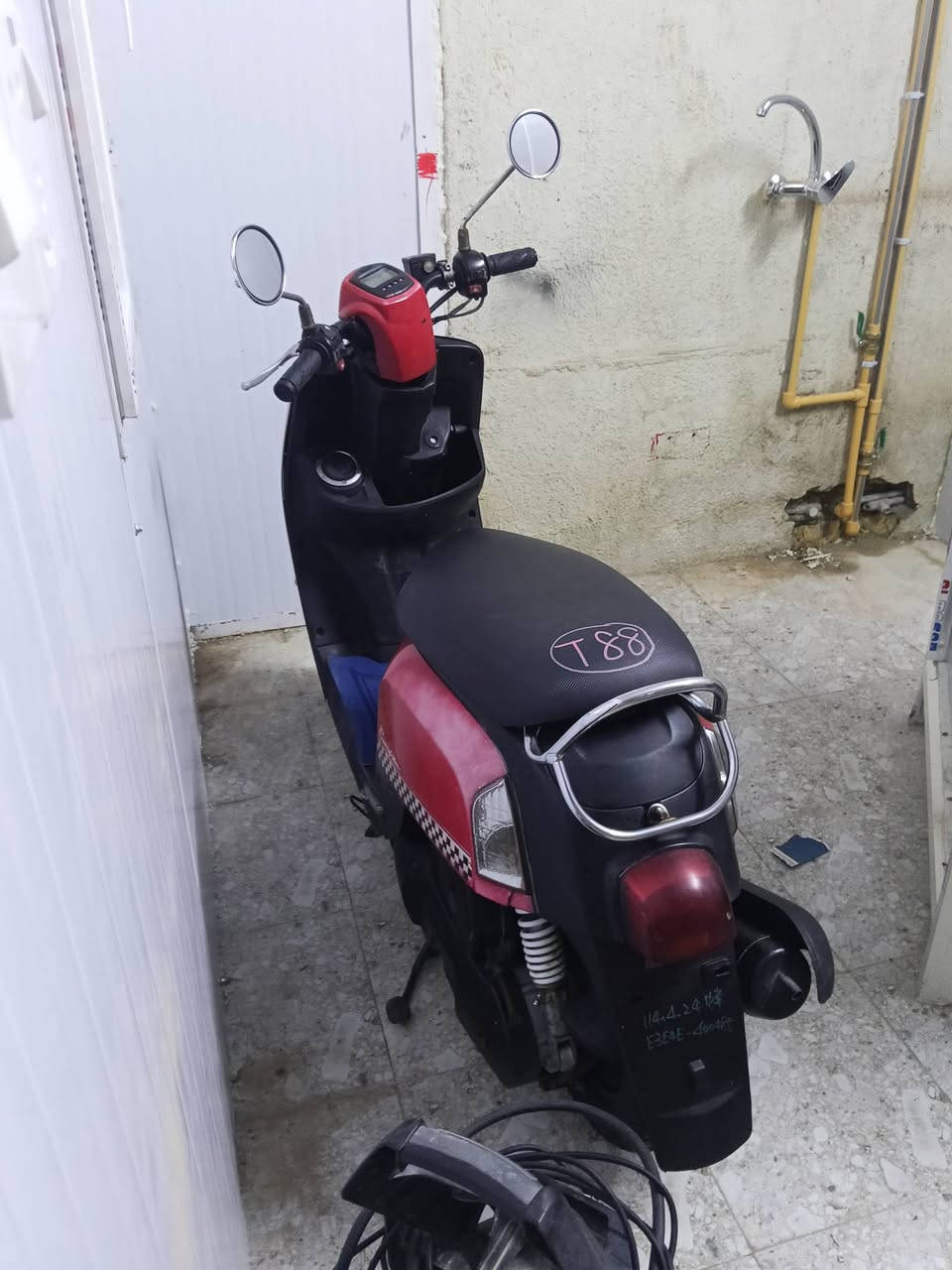 ماكس بوليس البيع مكنه حله صرله تلاث شهر من نزل من رمبه نوزل مو كابرتيه درجه نضيفه وبيه وصل مل معرض سعر 850وبيه مجال شوي رقمي ياتفاصيل بعد ***********. وترهم مروس بتايكر نضيفه
