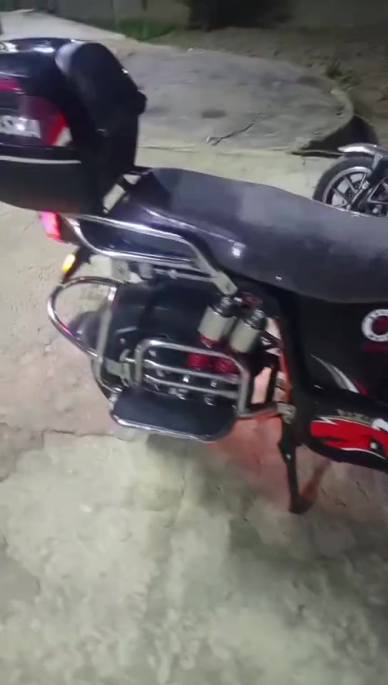 ماطور هيوشه موديل 2024 نظيف بطاريات عالفحص مشدوده عدد 6 بصمه كهربائيات كلهه شغاله مابي اي نقص السعر 560 وبي مجال الاتصال ***********
