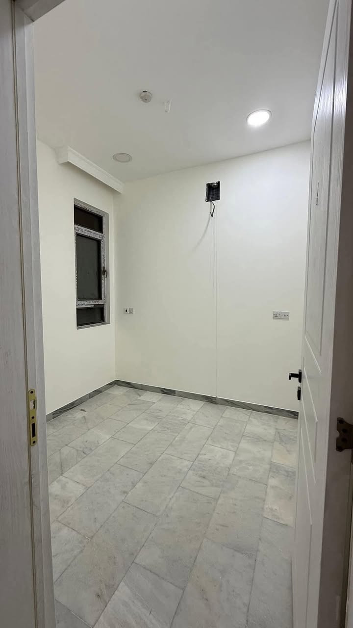 🏡 شقة للإيجار – المنصور / حي دراغ
عوائل- طالبات - موظفات 
تتكون من:
غرفتين نوم ، صالة ،  مطبخ ،  حمامات 2

📞 للاستفسار: ***********
📍 مكتب أمير علي للعقار – المنصور / حي دراغ

#المنصور #حي_دراغ #شقة_للإيجار #عقارات_بغداد #إيجار_شقق #مكتب_أمير_علي_للعقار #طلاب #موظفات
