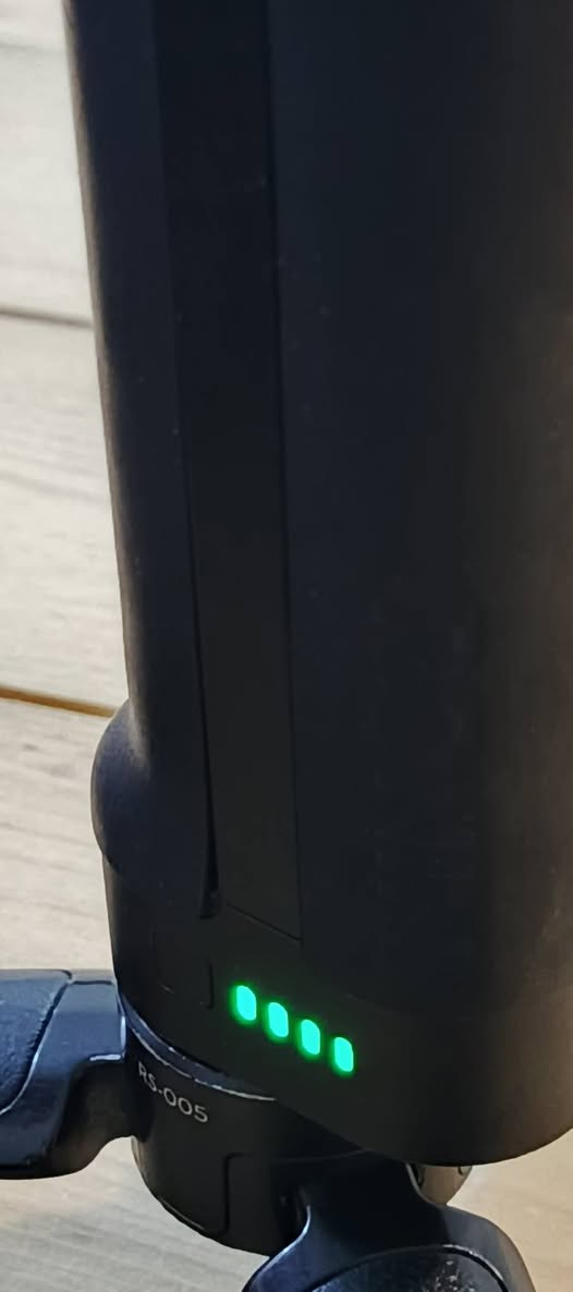 رونين ار اس ثري برو 
نضيف 
لا يعاني من اي مشاكل

 سعر 5⃣5⃣0⃣ الف و بي مجال بسيط
اكرر السعر ٥٥٠ الف دينار 
 
الموقع 📍 النجف الأشرف 
توصيل موجود 

***********
