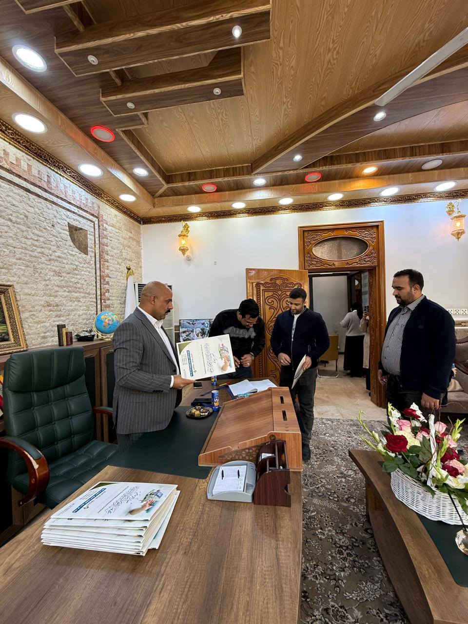 بيت ٢٥٠ متر مجمع الزهور السكني
بلوك 9 دار ١٤
سعر شركه ١٦٠ مليون
يباع بتطلوعه مناسبه
واصل قريب تسليم
مشمول بلقرض العقاري
رقم ***********
