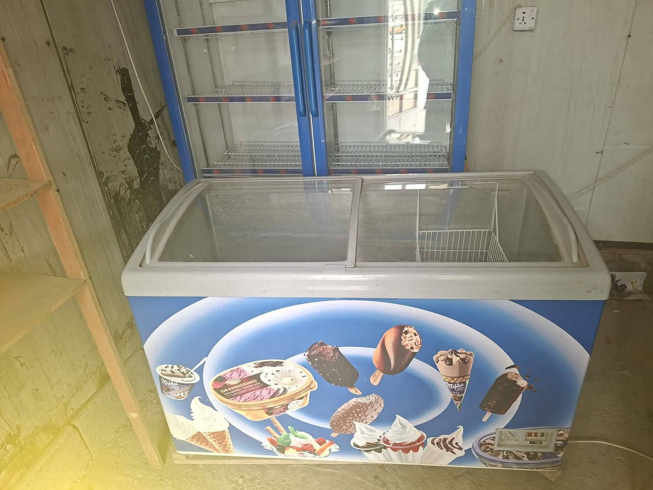 عرضه و مجمده للبيع
***********
