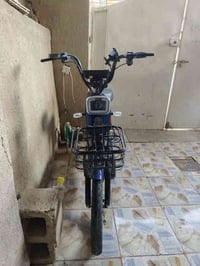 دراجه شحن للبيع حجم 20  5 بطاريات 4 نمر  سرعه 60 دراجه فول نقصه بس اشا...