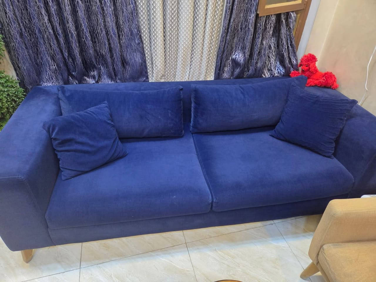 السلام عليكم عندي هذا التخم للبيع نظافة 70% ب ٢٥٠ الف مكاني بغداد الجديدة النعيرية
الهاتف ***********
