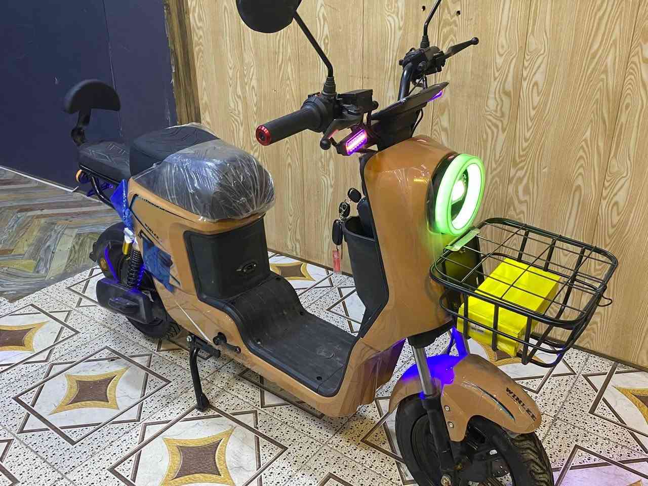 ️ أهلاً وسهلاً بمتابعين معرض حمزمز للدراجات الشحن!
وصلت دفعة جديدة من الدراجات الكهربائية الأصلية 💥

قوة ⚡ متانة 🔩 وأناقة تلفت الأنظار 😎

✨ الموديلات المتوفرة حالياً:

1️⃣ R11 – ملف 1500 – خمس بطاريات مزدوجة 32 أمبير – قوة خارقة وأداء احترافي 🚀

2️⃣ R9 برو ماكس – ملف 1200 – خمس بطاريات 32 أمبير – سرعة وثبات على كل طريق

3️⃣ X900 ملف 1200 – خمس بطاريات قوية – تصميم أنيق ومتين

4️⃣ Lady للشحن – ملف 1200 – أربع بطاريات – أنيقة وسهلة الاستخدام

5️⃣ B-KAM للشحن – شاسيه متين وإطارات جبلية – خمس بطاريات مزدوجة 32 أمبير

6️⃣ الباسكل حجم 20 – ٥ بطاريه بطاريات صغيرة 12 أمبير – خفيفة ومناسبة للتنقل السريع

🔋 كل الدراجات مزودة بفرامل قرصية أمامية وخلفية، وشحن سريع مع ضمان بطاريات 🔧

💵 البيع نقداً أو بالتقسيط لحاملي الماستركارد

📞 للاستفسار: ***********

📍 العنوان: ديالى – بعقوبة – التحرير – ألف الك الأخيرة – مقابل فرع بيت كامبش

🚀 مع حمزمز… انطلق بثقة، وخلي دراجتك تتكلم عنك
