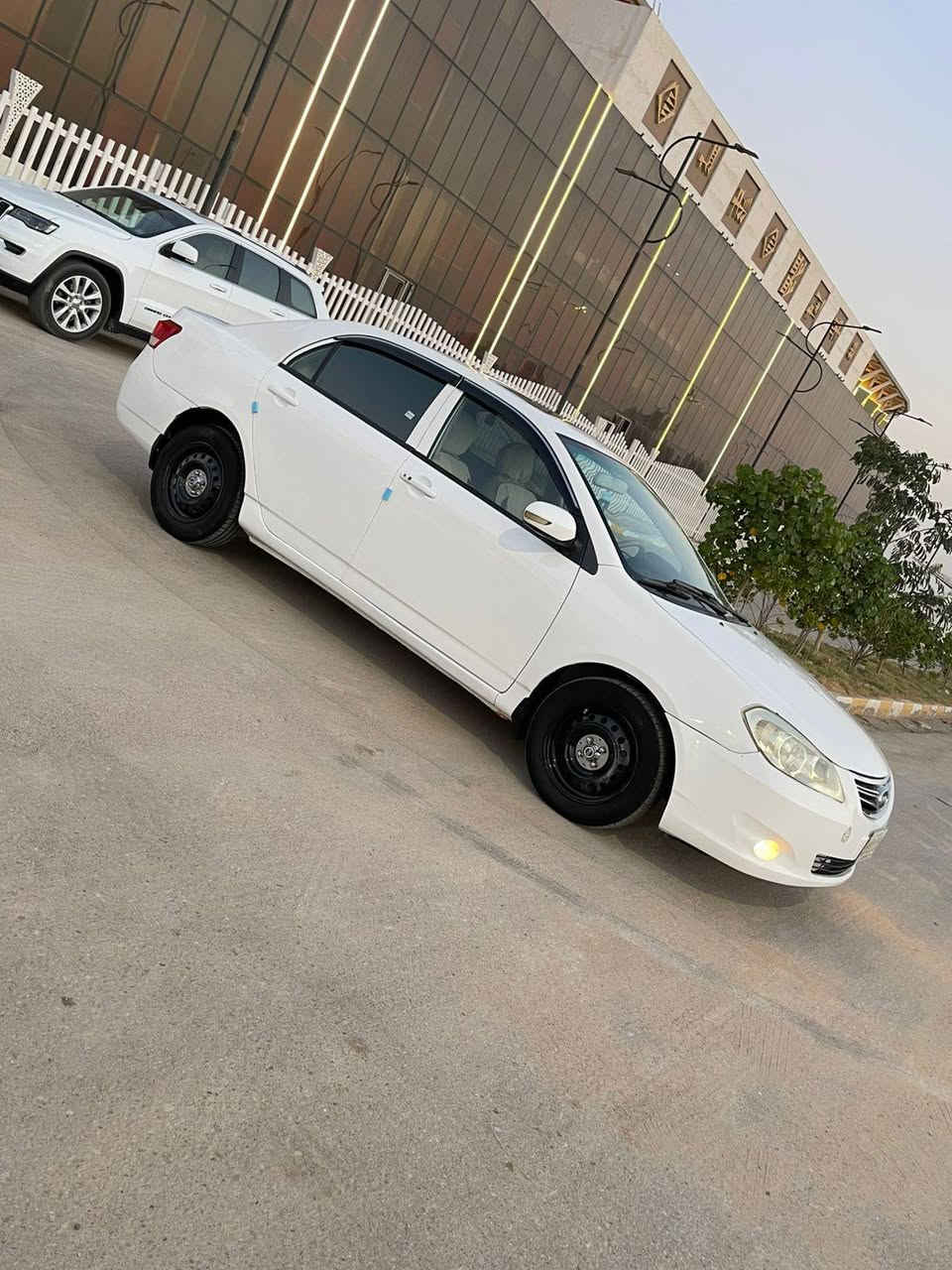 السلام عليكم
بي واي دي ٢٠١٣ محور مكينه وكير كورلا ١٨٠٠

سنويه ل ٢٨ مشروع وطني 

جاهزه مكينه وكير عشرط حداديه وتبريد 

وكهربائيات عام شغاله 

مصبوغه جماليه تجديد لون 

سياره جاهزه تراي وين مايعجبك 

سعر ٤٥

***********

مكان سياره وأبو سنويه بناصريه اسكان الصناعي
