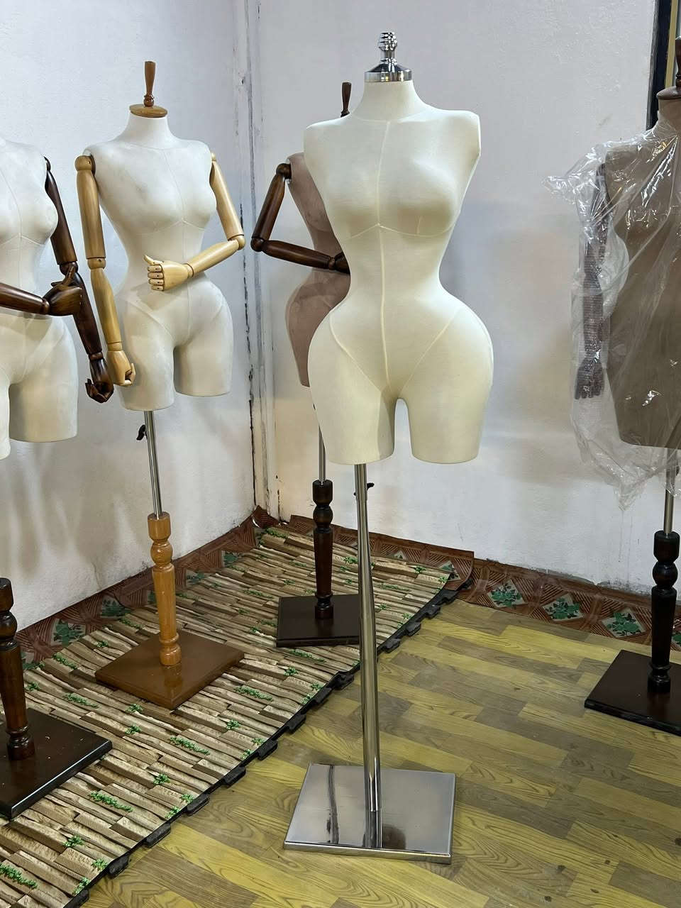 مليكانات انطاليا الاصلي والابتكار في عالم المليكانات     الرجالي والنسائي نحت سفنج نحت بلاستك نحت فايبر لابوبو سفنج لابوبو فايبر كل الموديلات متوفره 
وبضمان وفحص امام المندوب وكوالتي عالي جدا  تركي صيني 
العنوان الشعب- توصيل لجميع العراق -جمله مفرد -
***********
***********
ملكانات انطاليا /نحن ليس الوحيدون ولكن متميزون
